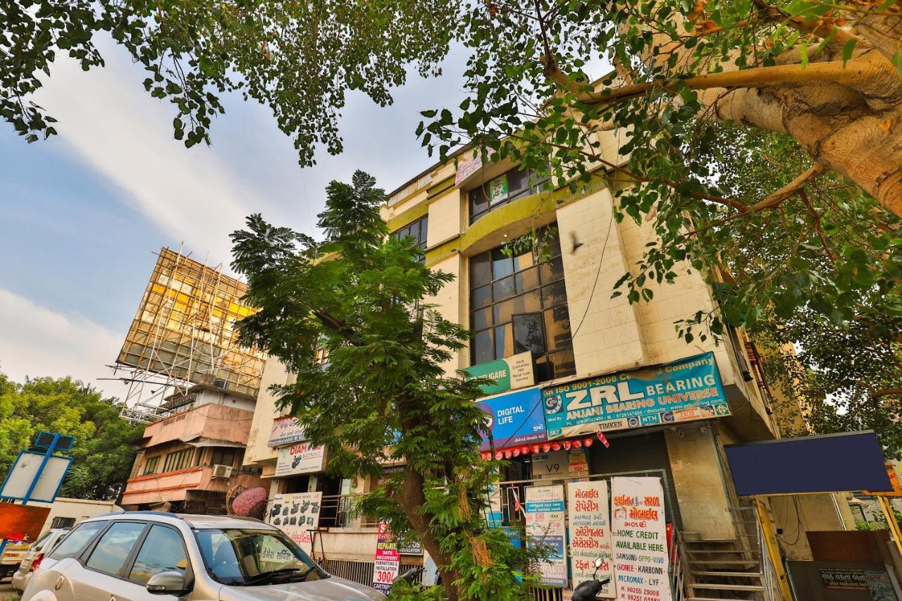 OYO 24950 Hotel Shree Balaji Residency Ahmedabad Exterior foto